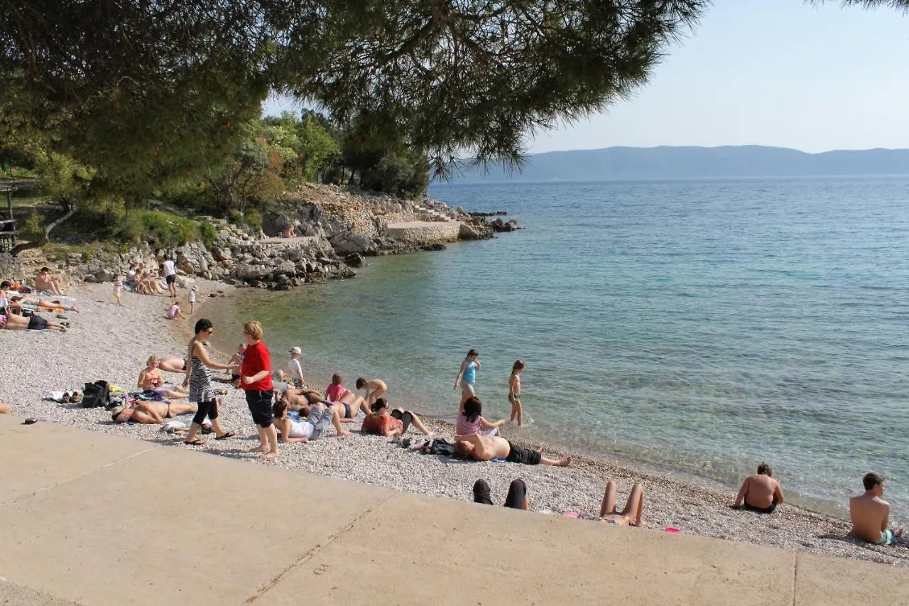 Apartments With A Parking Space Pinezici, Krk - 18967 Vrh   Vrh (Krk)